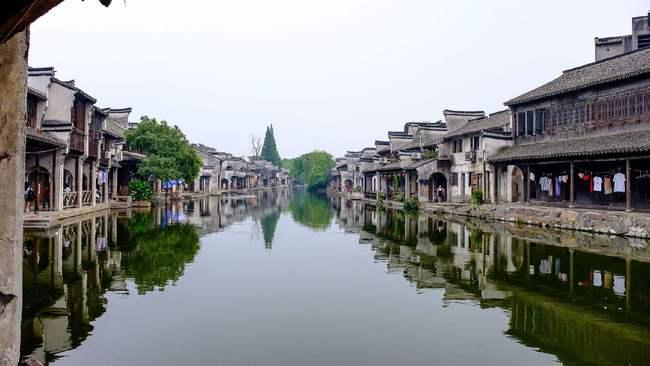 对辊制砂机在石料场中的应用和特点